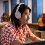 Bose QuietComfort 45 Noise-Canceling Wireless Over-Ear Headphones - White - OPEN BOX - Image 2